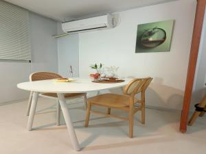 Seoul National University, 5 minutes near Seoul National University Station