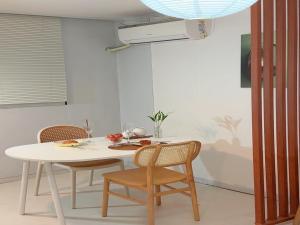 Seoul National University, 5 minutes near Seoul National University Station