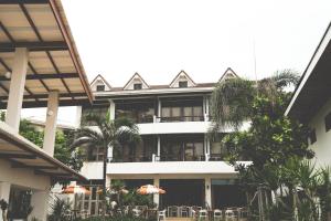 San Juan Surf Resort La Union