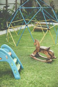 San Juan Surf Resort La Union