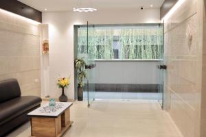 Palmgreens Suites & Banquet