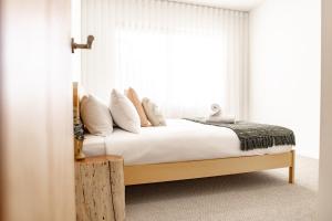 Discover - Ebenezer Bicheno