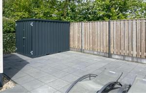 2 Bedroom Amazing Home In Heinkenszand