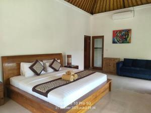 Pondok Riyuh with private pool in Ubud Bali