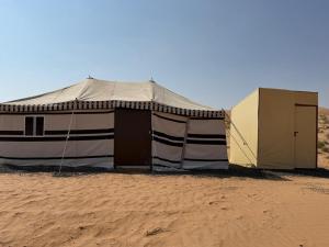 Sand Oasis camp