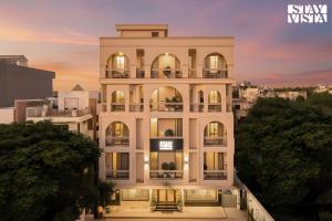 StayVista Residences near Cyber City Hub with Gym & Air Purifier