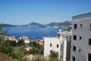 Apartment Divina - 4hvězdičkové hotely ve městě Sveti Stefan