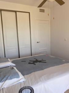 Beautiful apartment with gardens - sea and mountain views