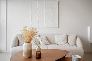 Completely renovated, direct sea view, cosy apartment