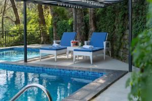 StayVista at Padam Hill 3BR Pet Friendly Villa with Lawn at Kasauli