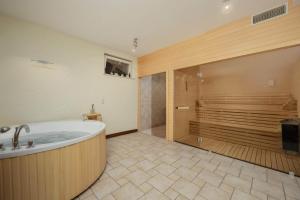 Luxury Villa with Home Cinema and Sauna & Jacuzzi by Renters Prestige