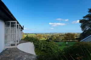 Kenn Valley View - Free Parking - Free Wi-Fi - On Site Bar and Restaurant