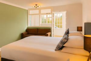 Kenn Valley View - Free Parking - Free Wi-Fi - On Site Bar and Restaurant