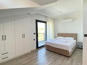 House of ALICE - Villa with Pool near Çalış Beach