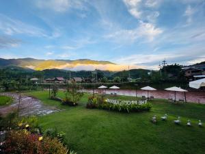 The Proud Resort Riverside Cafe Sapan-nan