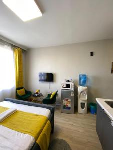 InDesign Makumbi Studio Apartment, Syokimau with Pool near JKIA & SGR