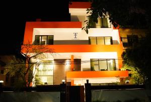 Embassy Inn Noida Sector 19