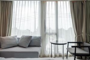 Bluphere Residence by Prop Hopper