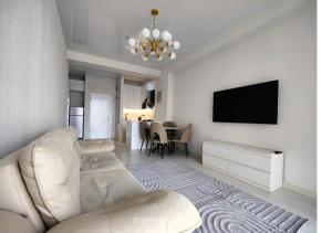 Sky-high comfort & city views