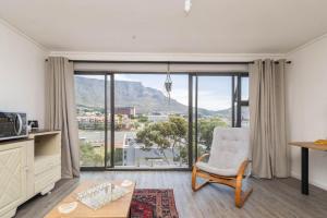 Castle Rock Apartment with Mountain View Pool
