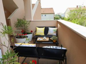 Paradise for children, Family apartment Oros Medulin, with a pool, gd
