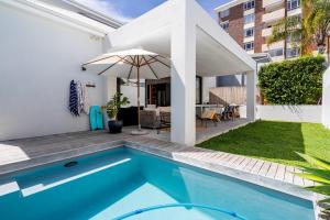 10 Milner Road, Sea Point Family Home