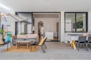 10 Milner Road, Sea Point Family Home