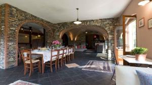 VILLA ARBEIO 8&6 Emma Villas