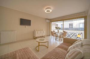 Ruby - Terrace - 10 min Palais - VCA