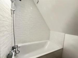 Pikine - Découvrez lhyper-centre de Reims