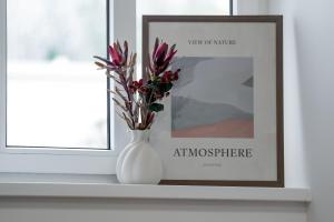 Slowackiego Bright Apartment Close to MTP by Noclegi Renters