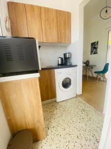 Acropolis Penthouse - 100Mbps Internet Connection