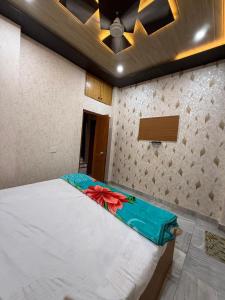 shri shyam kashi stay