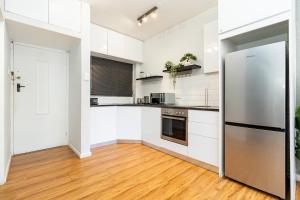 Stylish Apartment with Lions Head View