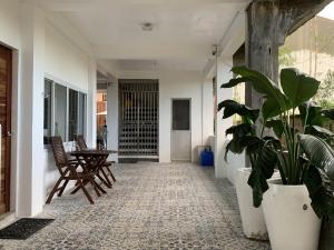 La Sierra Guest House