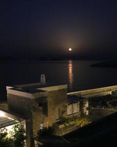 Folegandros Villas Beachfront