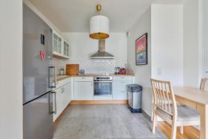 Nice 1BR flat with lovely terrace and parking