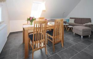 Beautiful Apartment In Röbel With Wifi