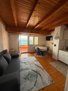 Studio apartman i sobe SIDRO