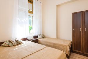 Vanilla 5, 4bdr 2bth apartment 5min to Main Square