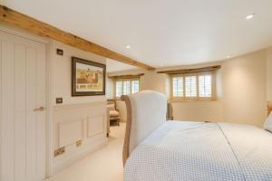 Cotswold Cottage- Central Witney