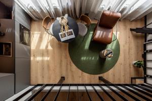 Stylish Hallo Loft Apartment by Innorental