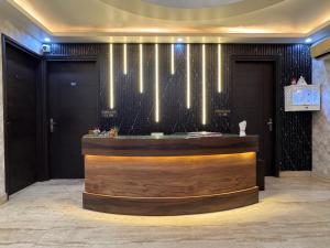 Sky Light Inn Hotel