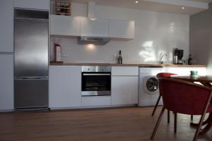 Beautiful Apartment City Center 101