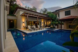 Casa Aurora 5 bdr private pool in Los Sueños