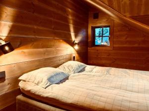 Mountain Cabin With Views Over Jämtlands Expanse