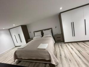 Isla Apartment City Center