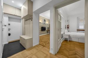 Warsaw Heartline Apartment by BookingHost