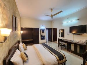 Grey Pelican Tourist Resort