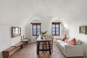 A Retreat With A View - Unità 2